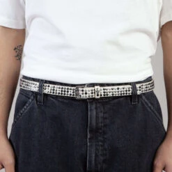 3.000 STUDS BELT