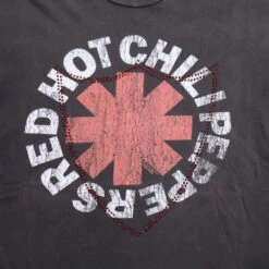 HTC VINTAGE RED HOT CHILI PEPPERS STUDDED T-SHIRT MIX BLACK -Clothing Discounts 24WHTTS158 03 REDHOTCHILIPEPPERS