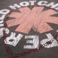 HTC VINTAGE RED HOT CHILI PEPPERS STUDDED T-SHIRT MIX BLACK -Clothing Discounts 24WHTTS158 04 REDHOTCHILIPEPPERS